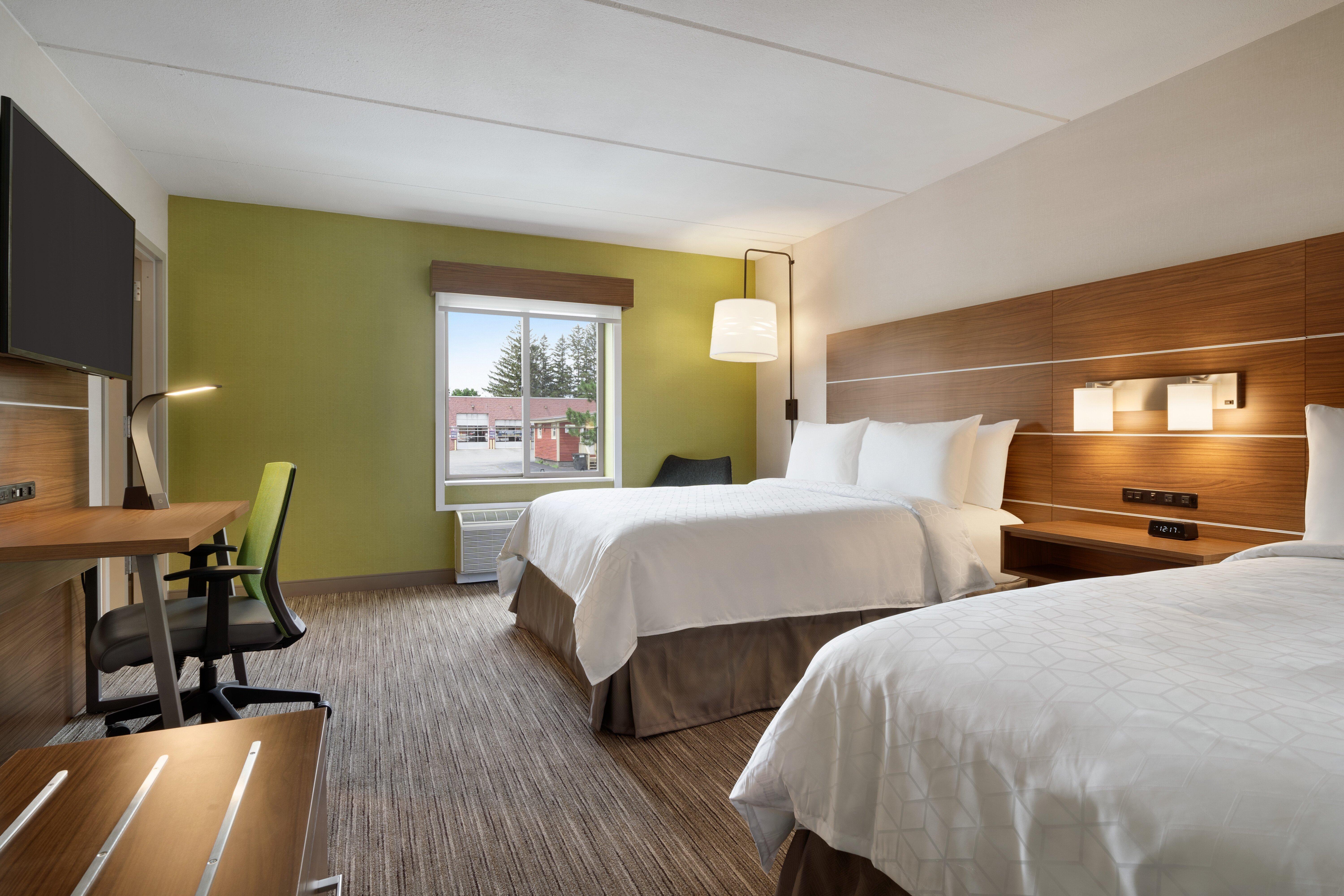 Holiday Inn Express - Plattsburgh By Ihg Exterior photo